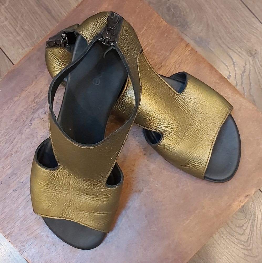 Arche leather sandals